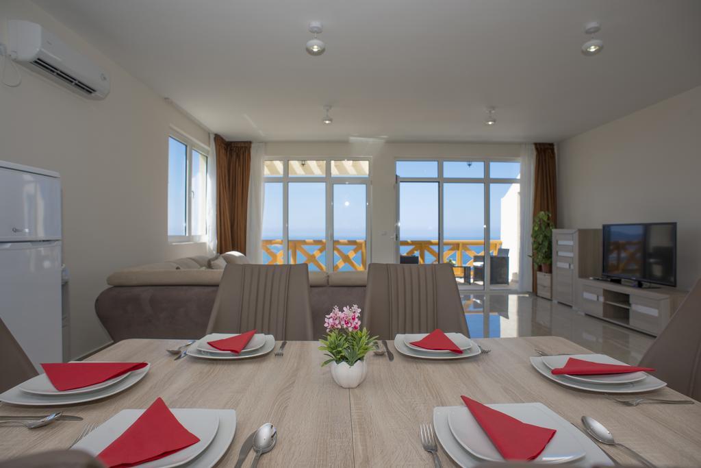 Berg Apartments Бар Экстерьер фото