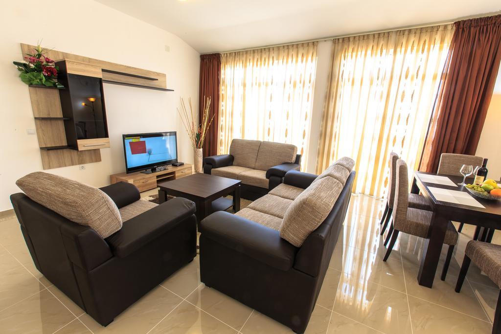 Berg Apartments Бар Экстерьер фото