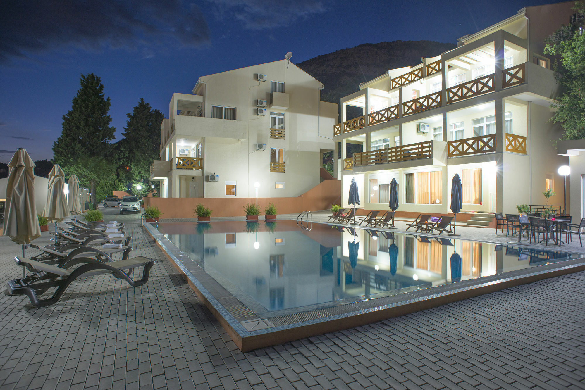 Berg Apartments Бар Экстерьер фото