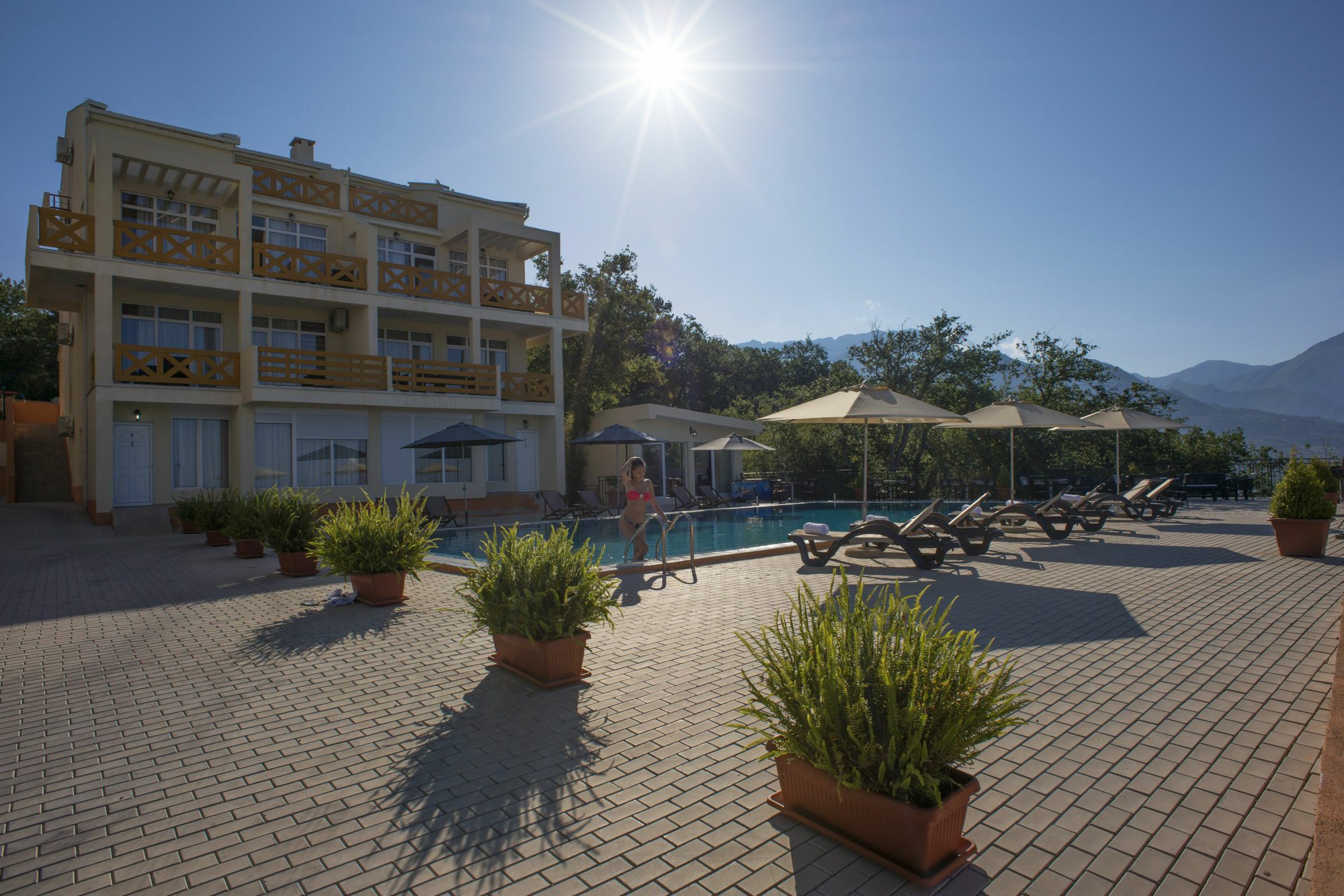Berg Apartments Бар Экстерьер фото