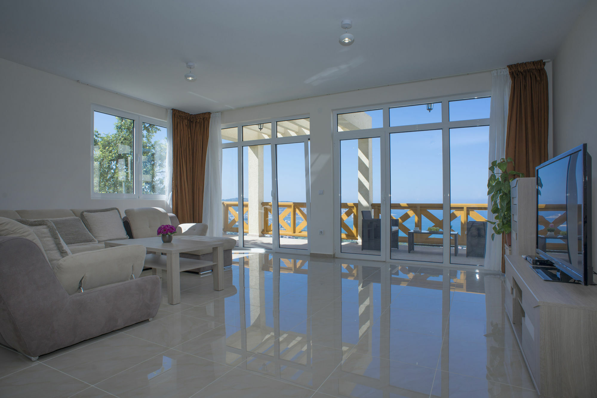 Berg Apartments Бар Экстерьер фото
